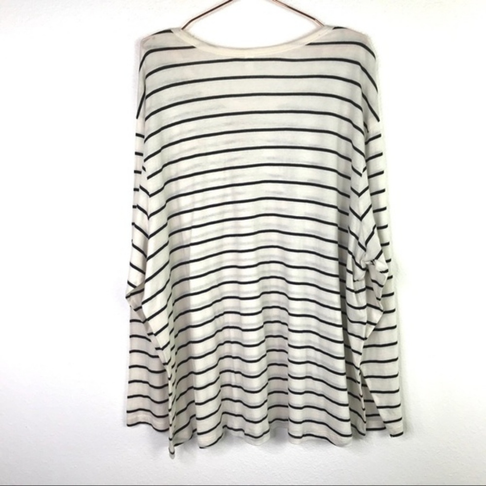 BP Relaxed Fit Long Sleeve Tee with Front Pocket - Picture 5 of 6